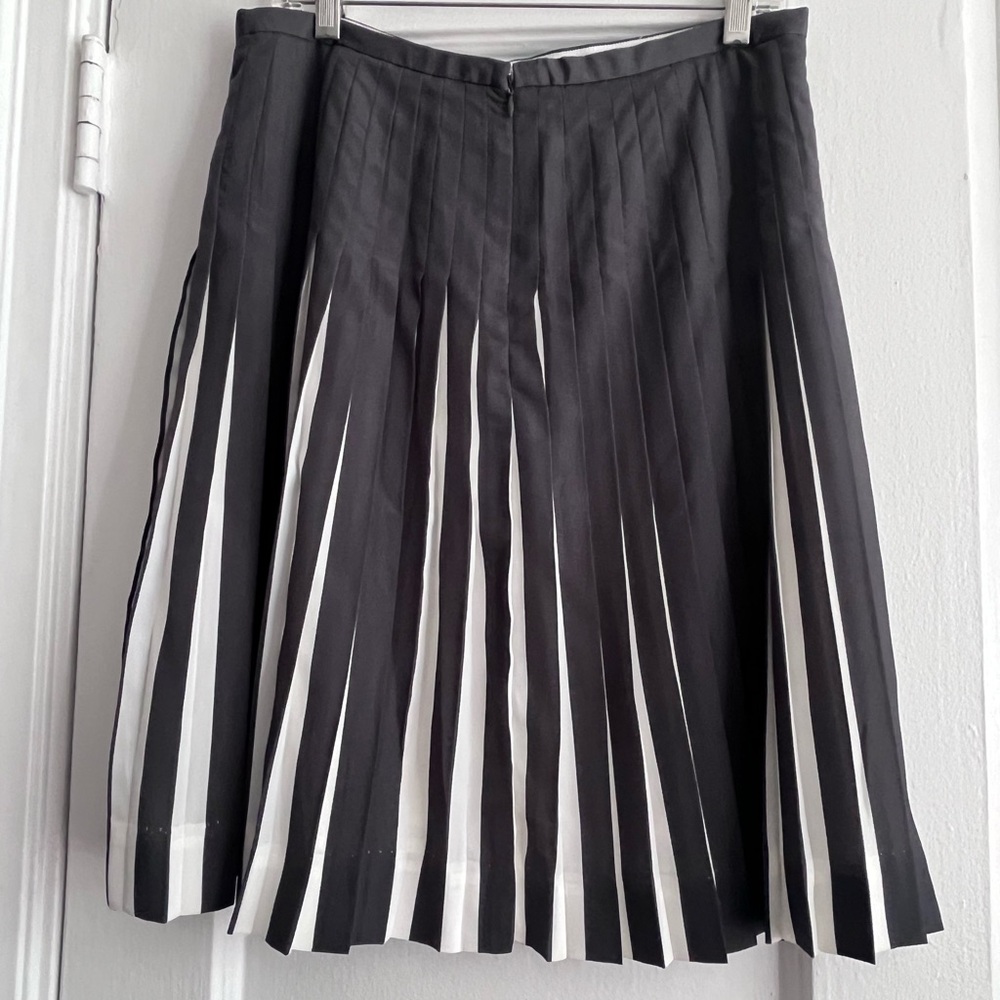 JCrew Gray and White Pleated Skirt